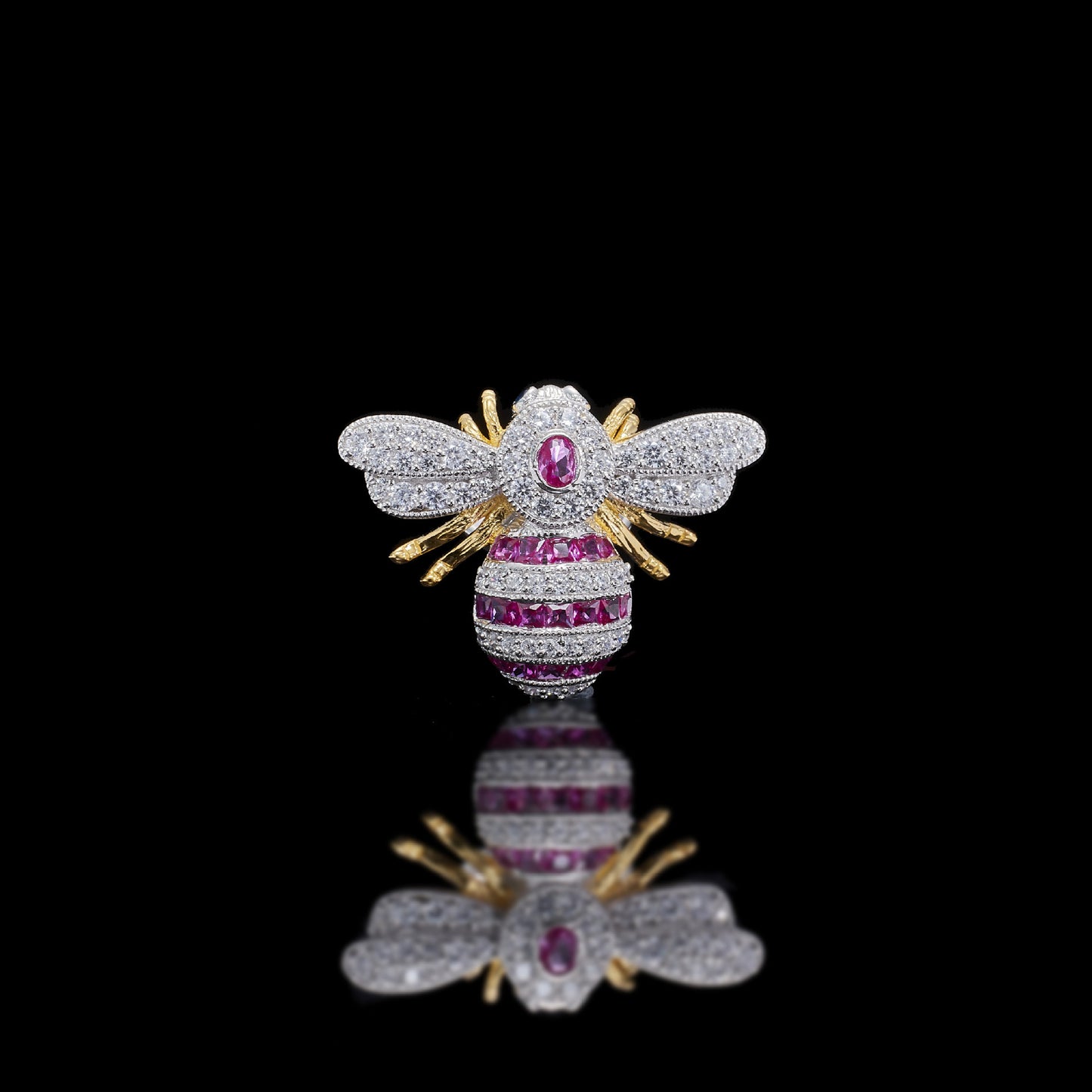Italian Court Style Small Bee Brooch – 925 Sterling Silver